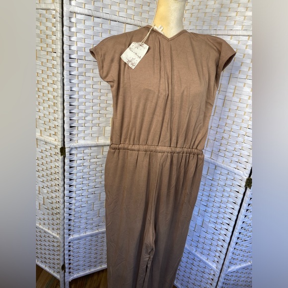 NWT Hem & Thread HUDSON SOFT RUCCED JUMPSUIT- CAPPUCCINO - Picture 13 of 15